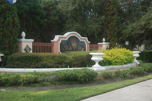 Bella Villino Complex Entry